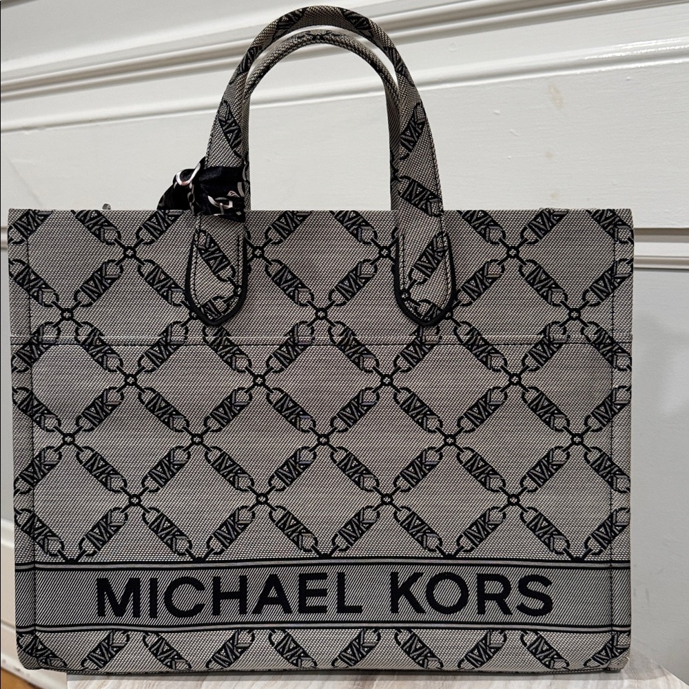Michael Kors Bag Gigi Empire SAMPLE SALE Black Gray Tote - Picture 4 of 17